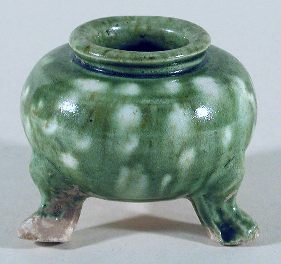 Tripod incense burner, Earthenware with green and white glazes, China 