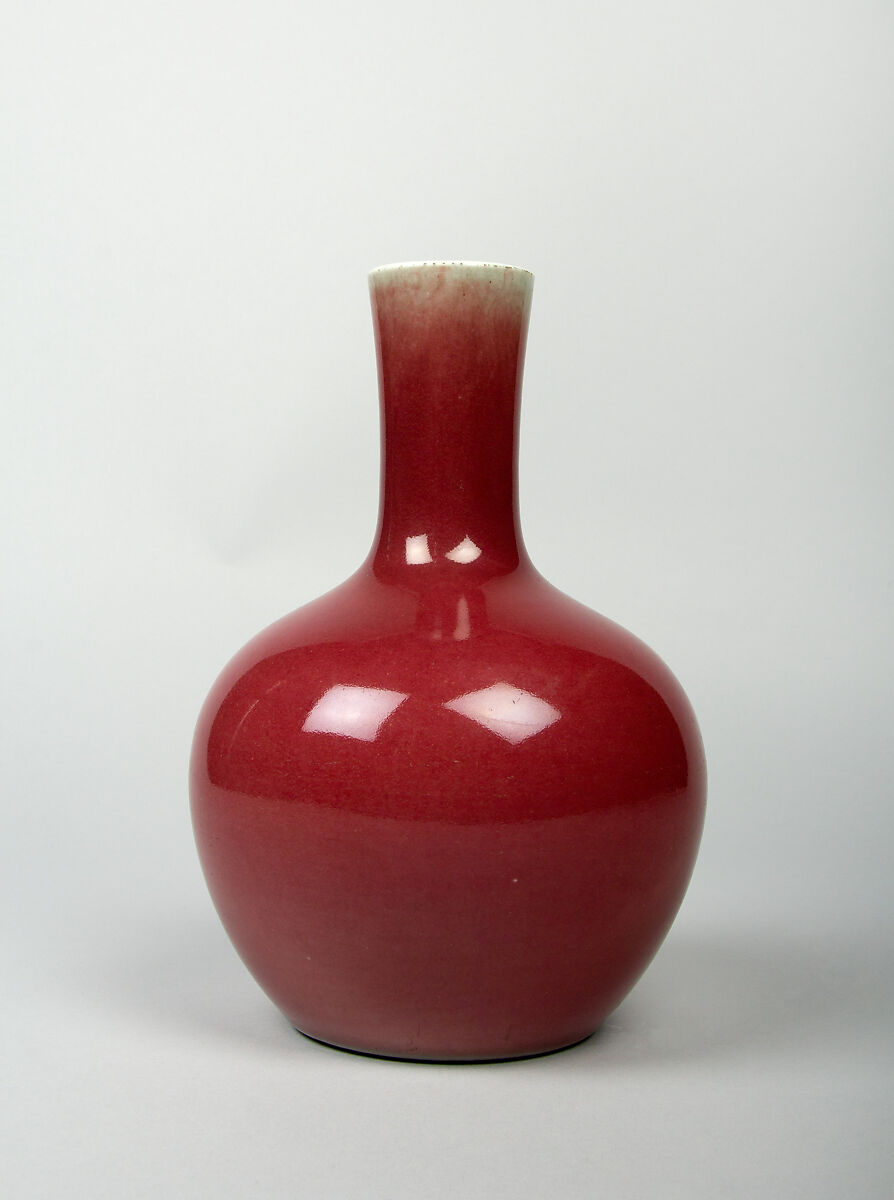 Bottle, Porcelain with red glaze, China 