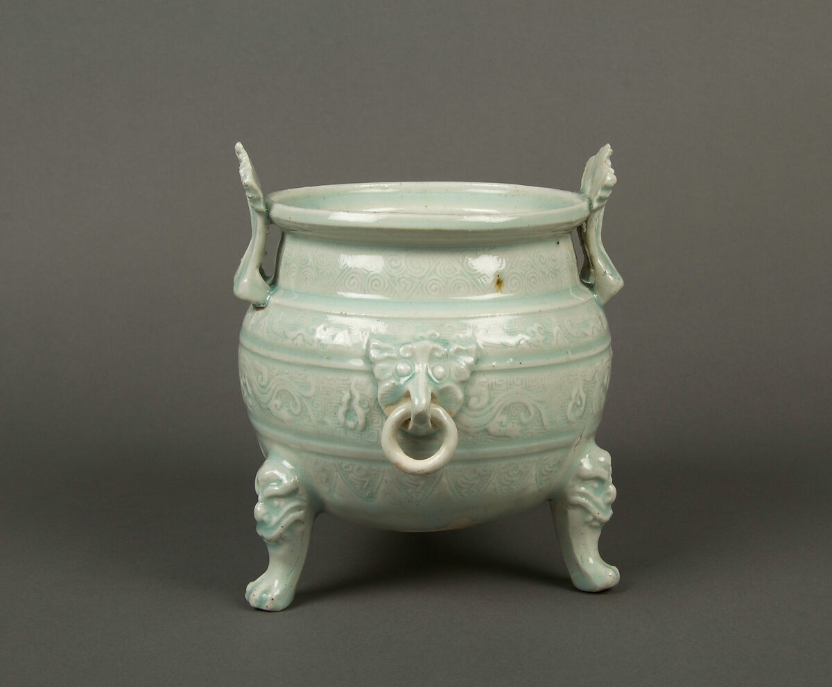 Incense burner, Porcelain with blue-white glaze (Qingbai ware), China 