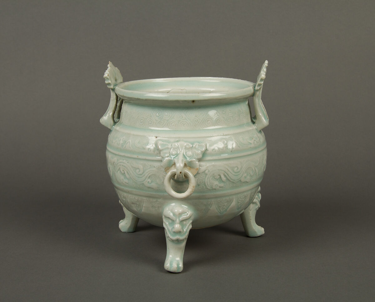 Incense burner, Porcelain with blue-white glaze (Qingbai ware), China