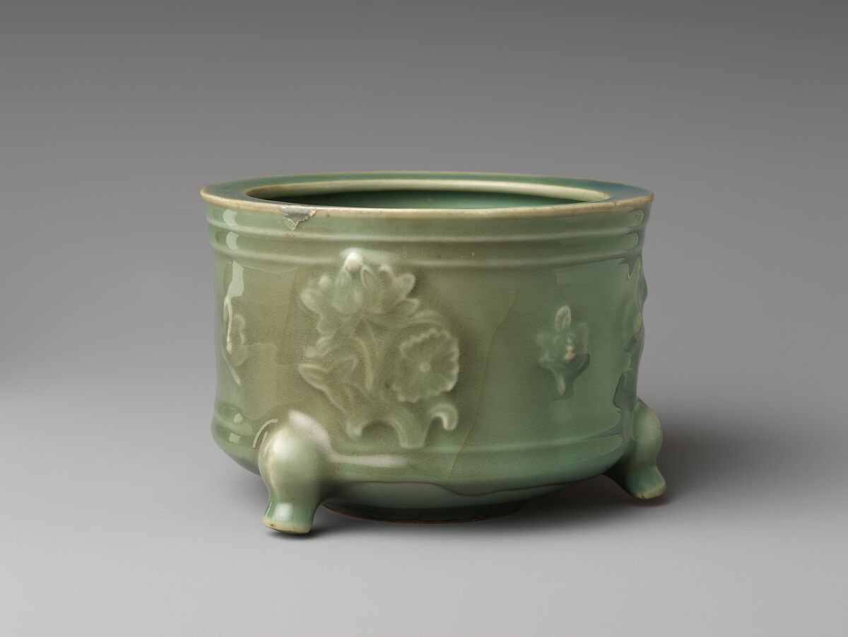 Incense Burner, Stoneware with celadon glaze (Longquan ware), China