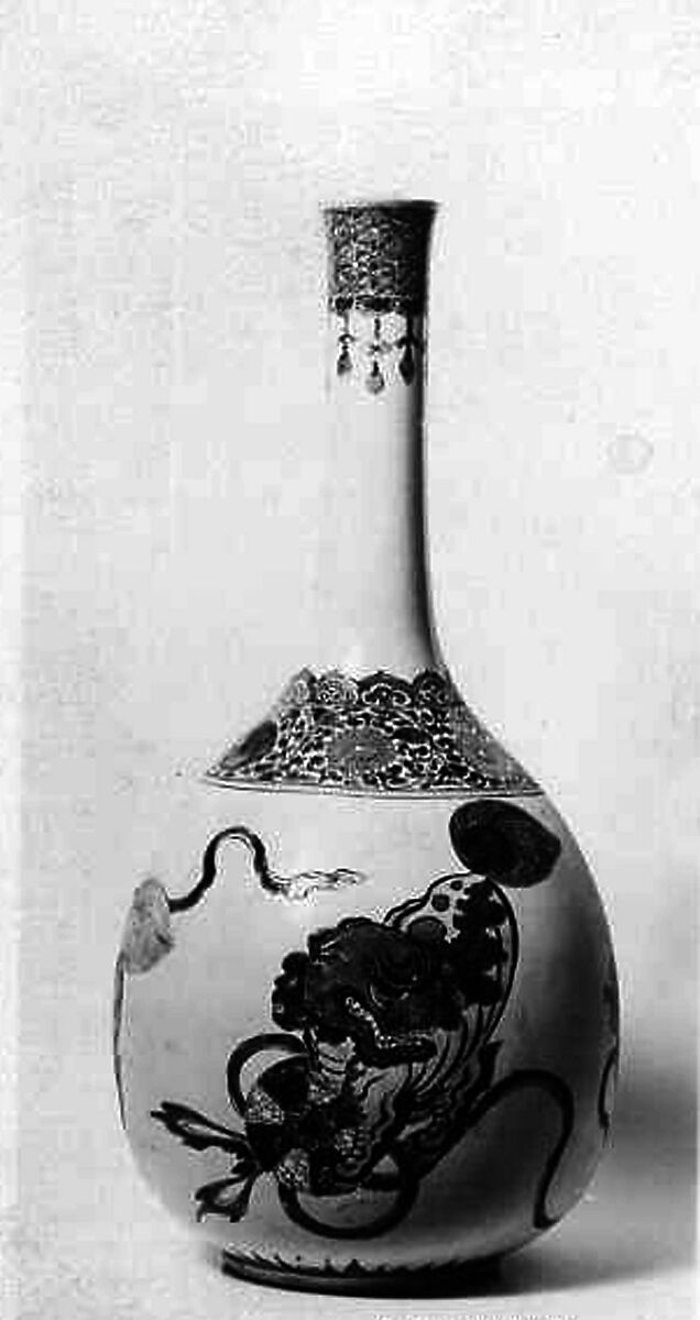 Bottle, Porcelain painted in famille verte enamels, China