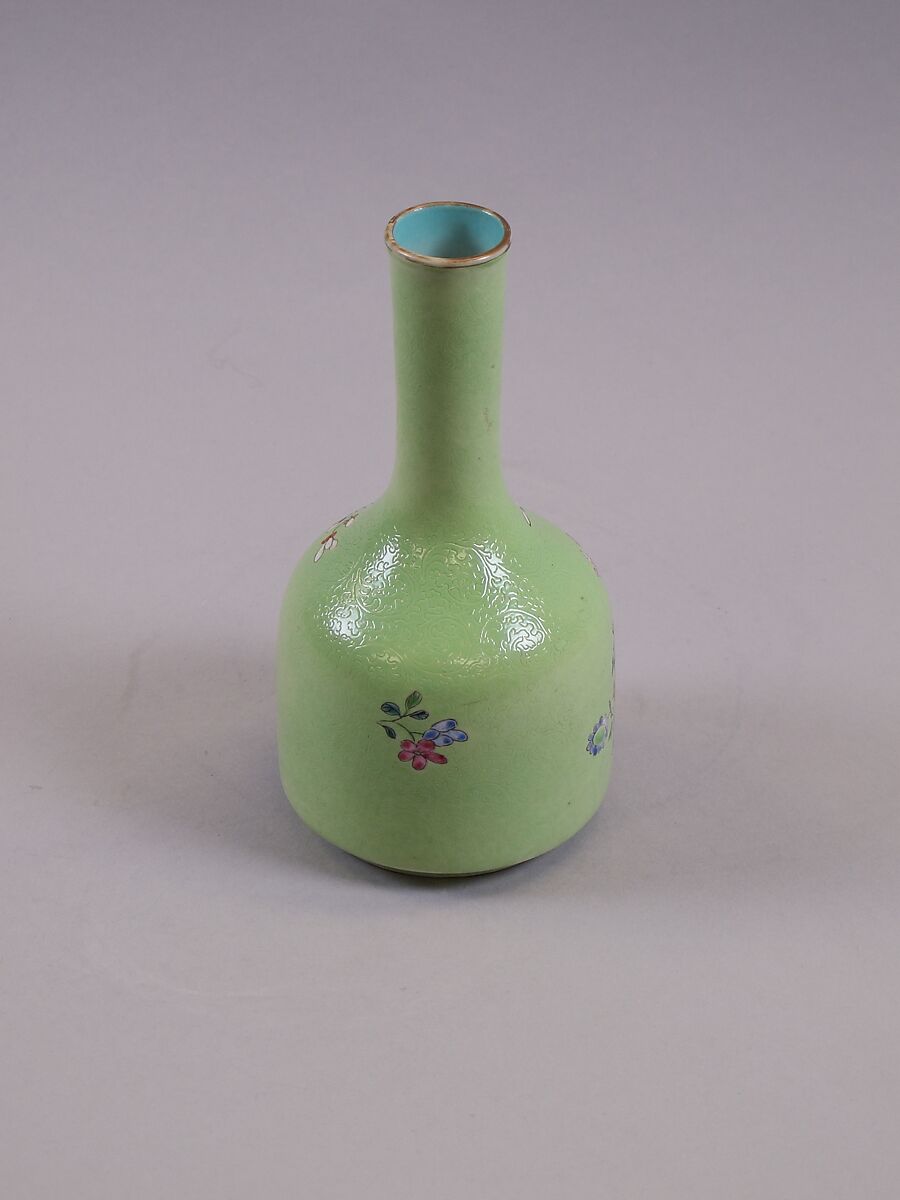 Vase with flowers, Porcelain painted in overglaze enamels, with engraved decoration (Jingdezhen ware), China