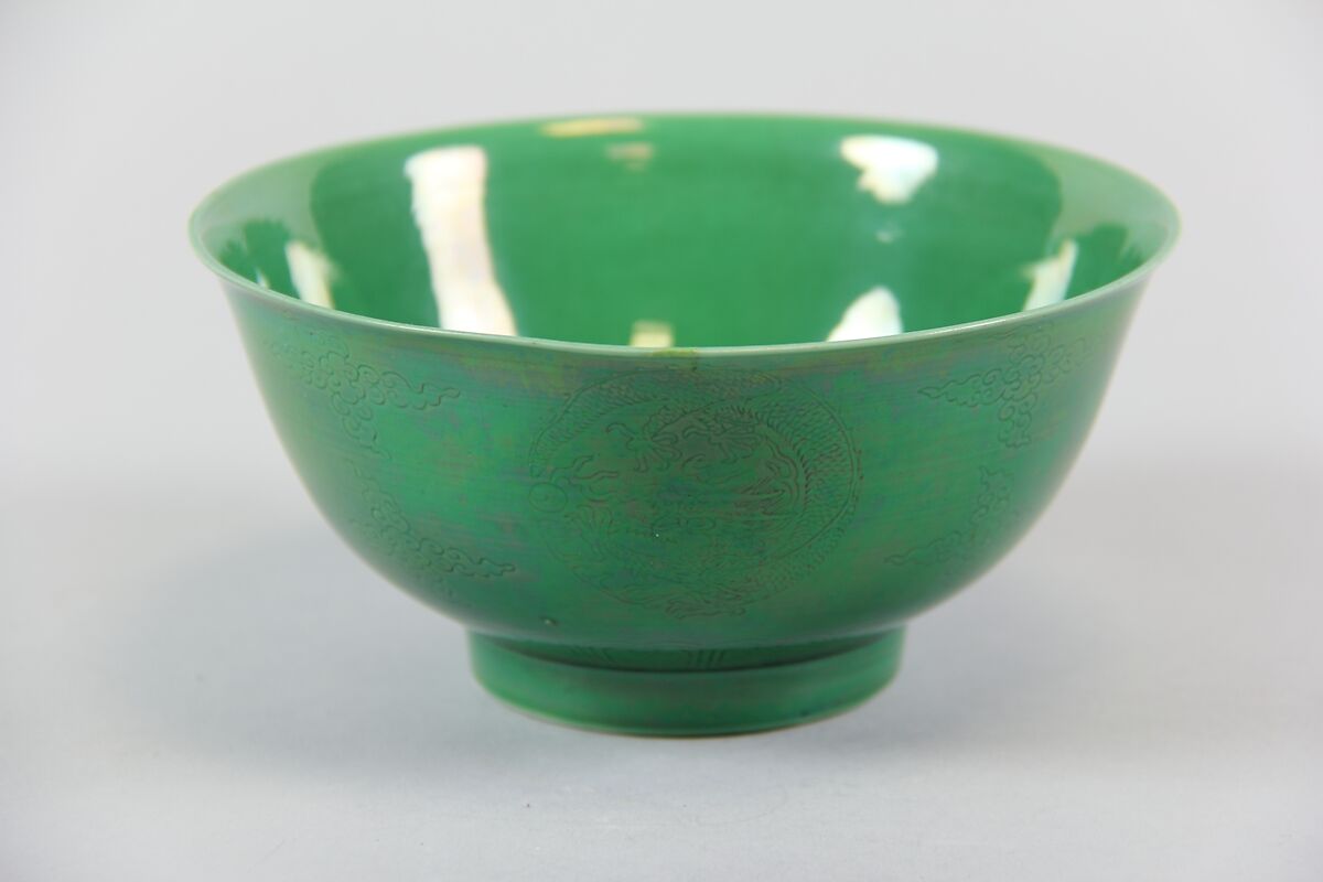 Bowl, Porcelain with incised design under a green glaze, China 