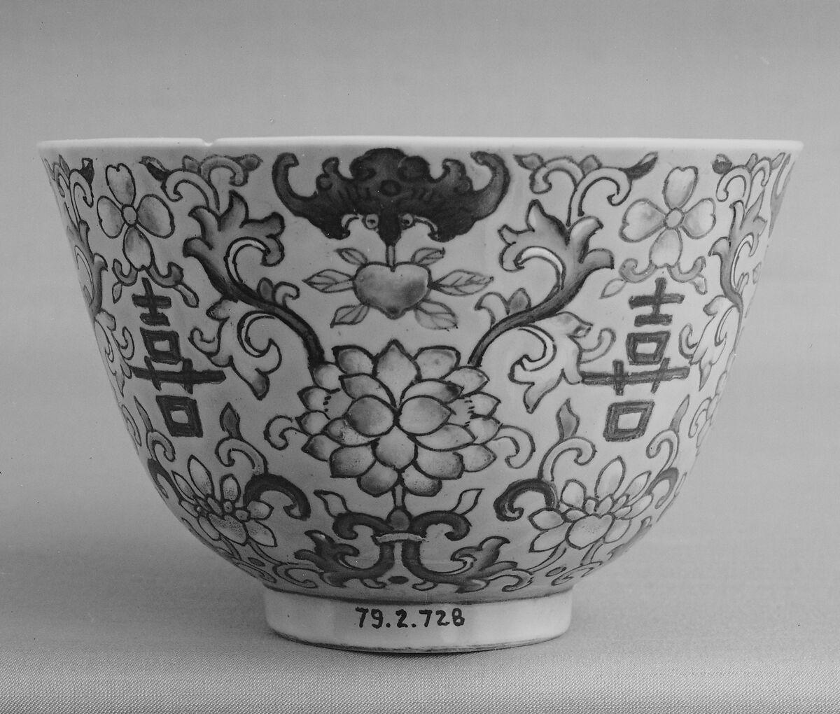 Cup with flowers, bats, and characters of happiness (xi), Porcelain painted in overglaze polychrome enamels (Jingdezhen ware), China