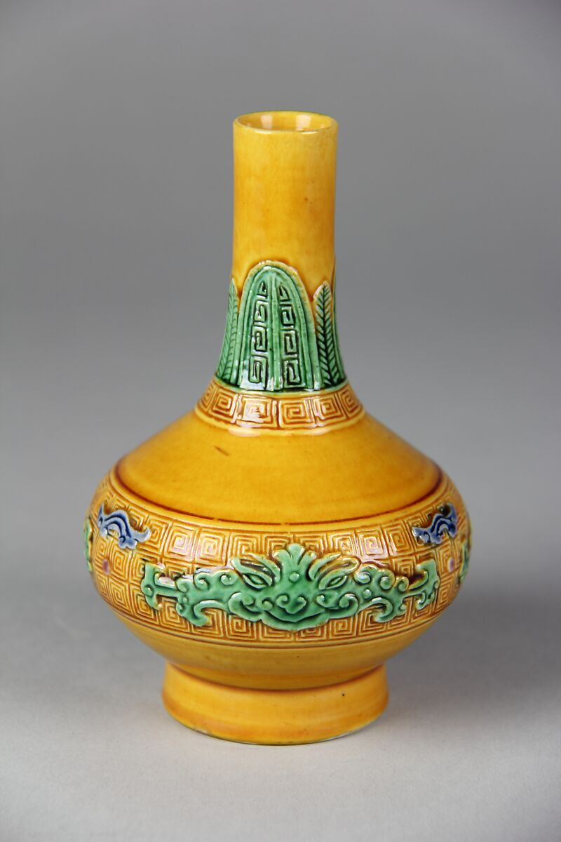 Vase, Porcelain under colored glazes, China