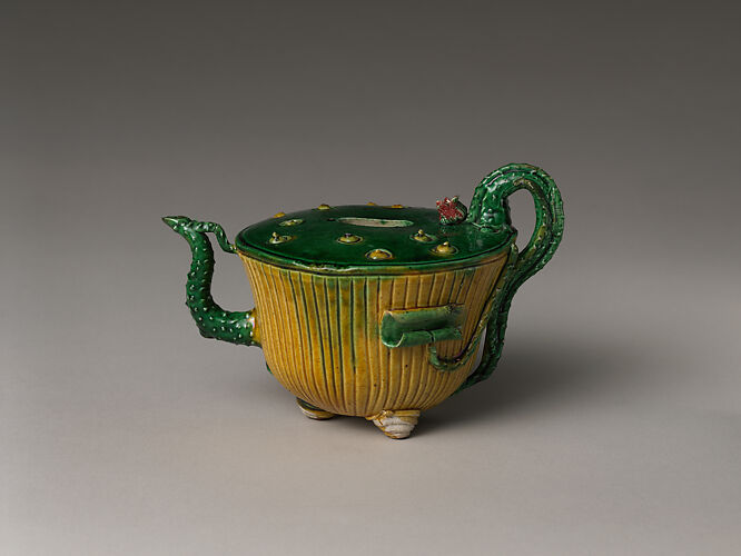 Teapot in Shape of a Lotus Plant