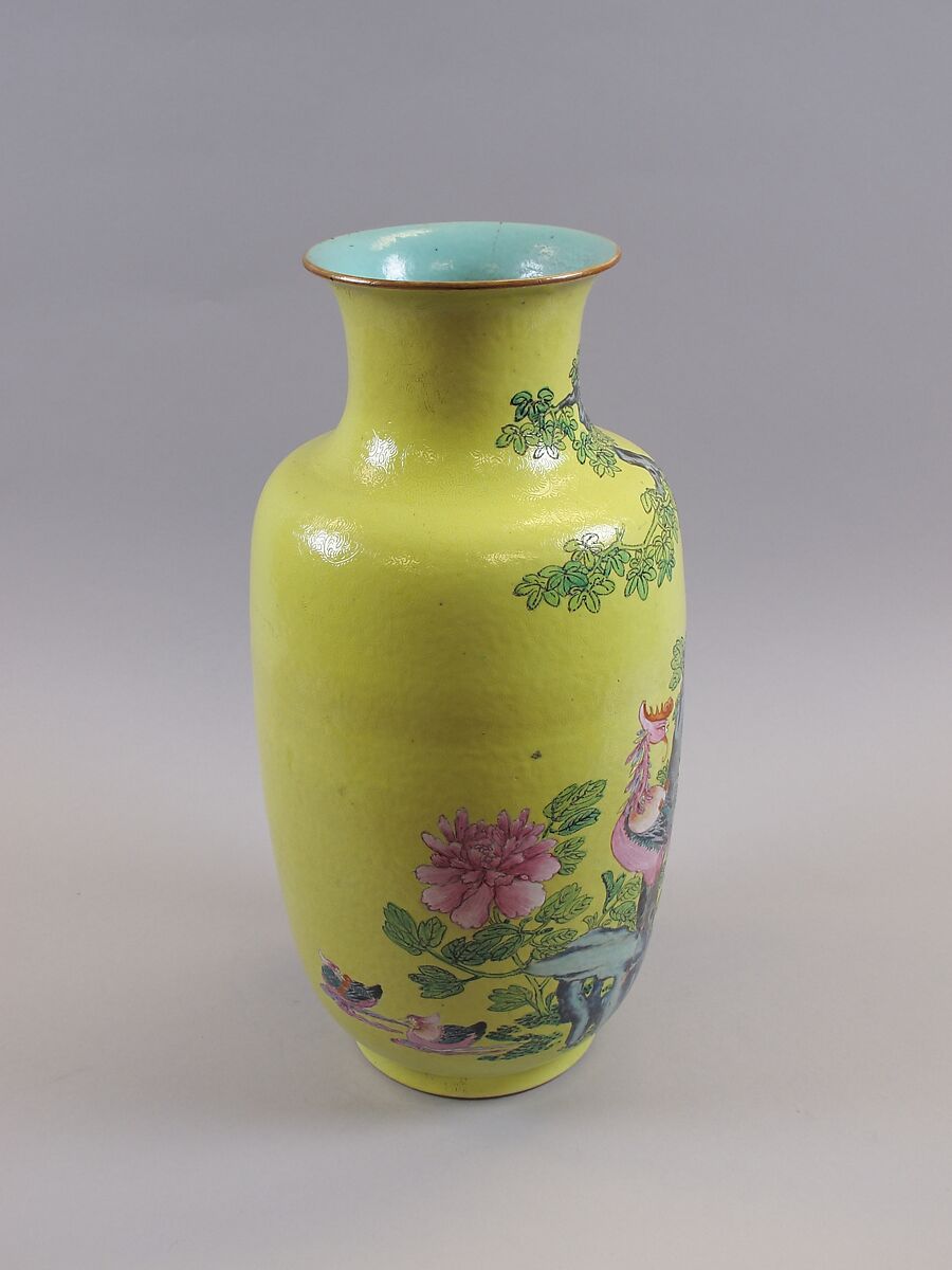 Vase, Porcelain painted in overglaze polychrome enamels, and yellow glaze, with incised decoration, China