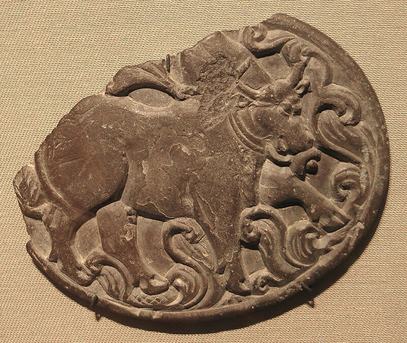 Box Lid with a Bull, Phyllitic brown schist, Pakistan (ancient region of Gandhara) 