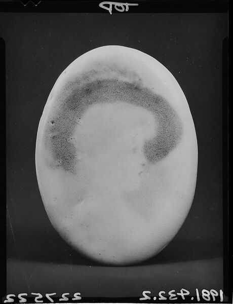 Medallion, M. Louise McLaughlin (American, Cincinnati, Ohio 1847–1939 Cincinnati, Ohio), Porcelain, American