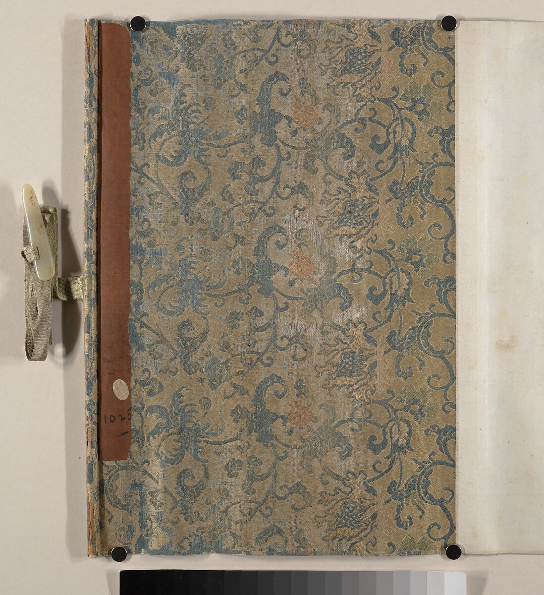 Chinese bulbuls on flowering crab apple, Unidentified artist, Handscroll; ink on paper, China