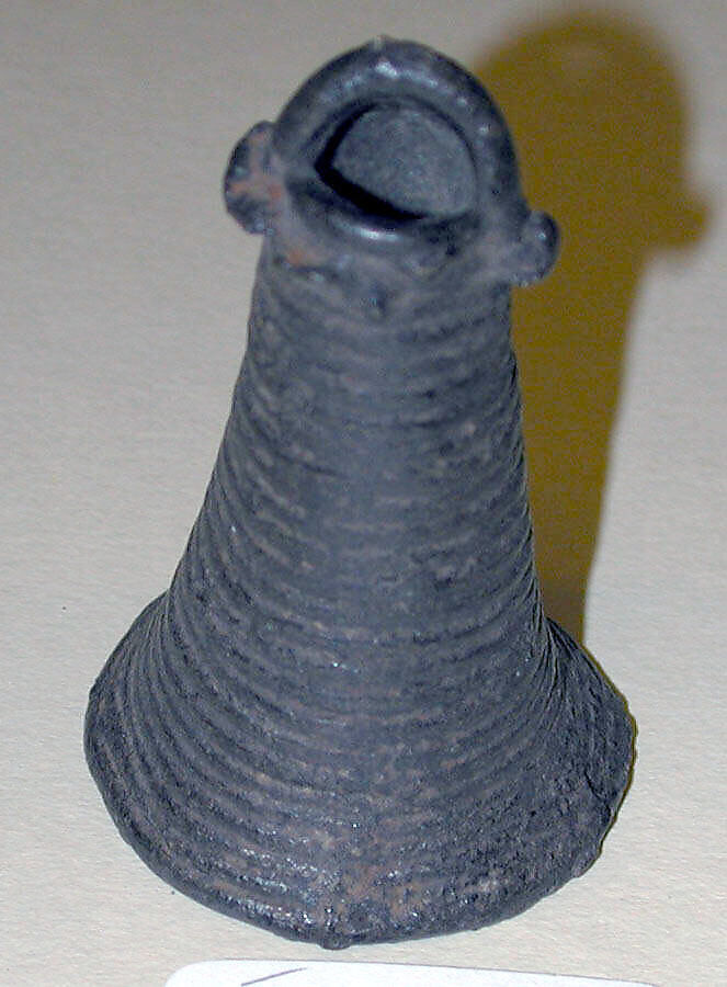 Small bell, Bronze, Vietnam (North) or China (South) 