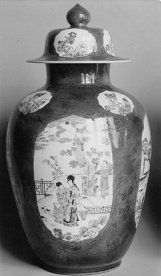 Covered Jar, Porcelain painted in famille verte enamels, China 