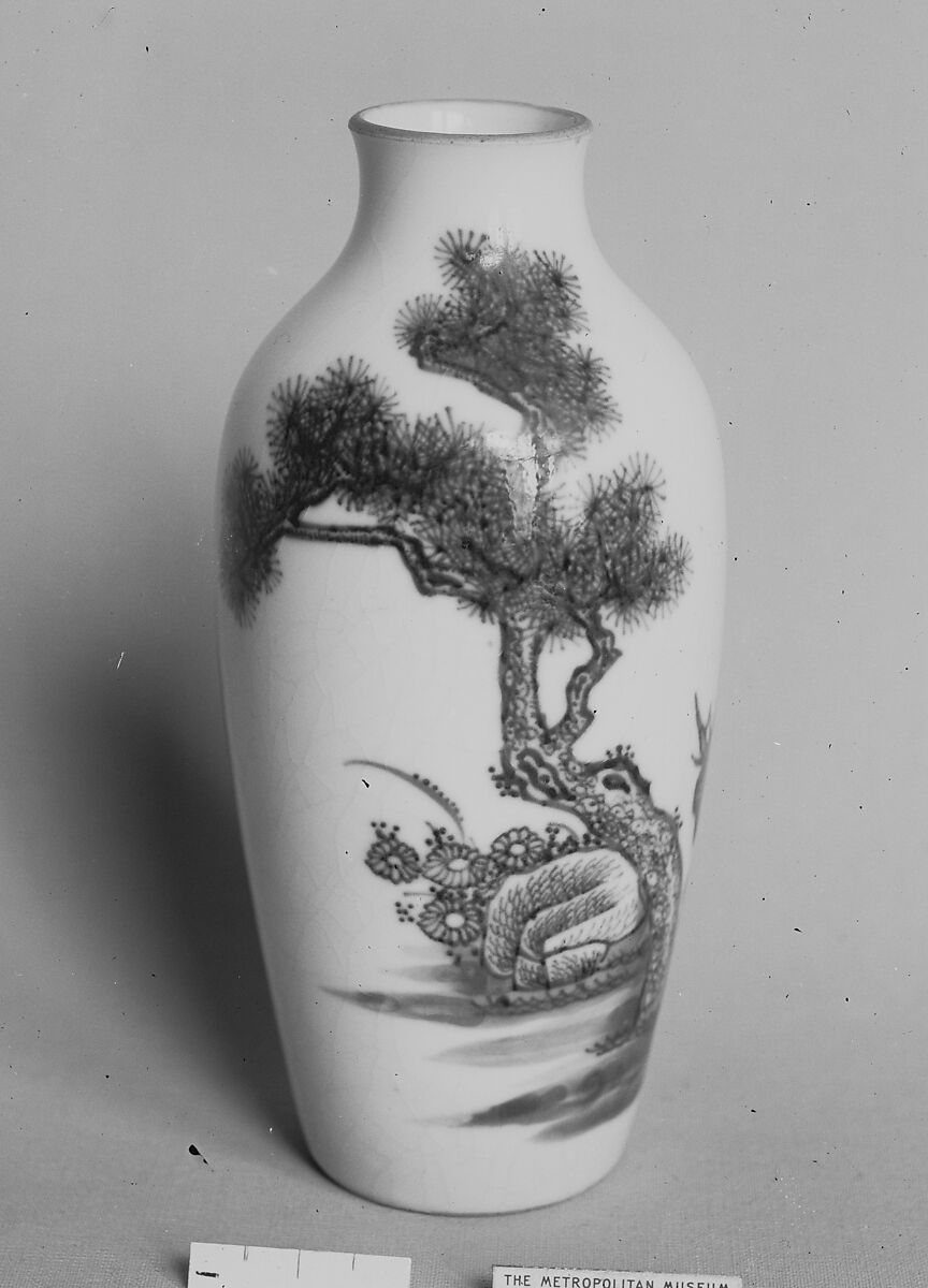 Vase with deer and pine tree, Porcelain painted in underglaze cobalt blue (Jingdezhen ware), China