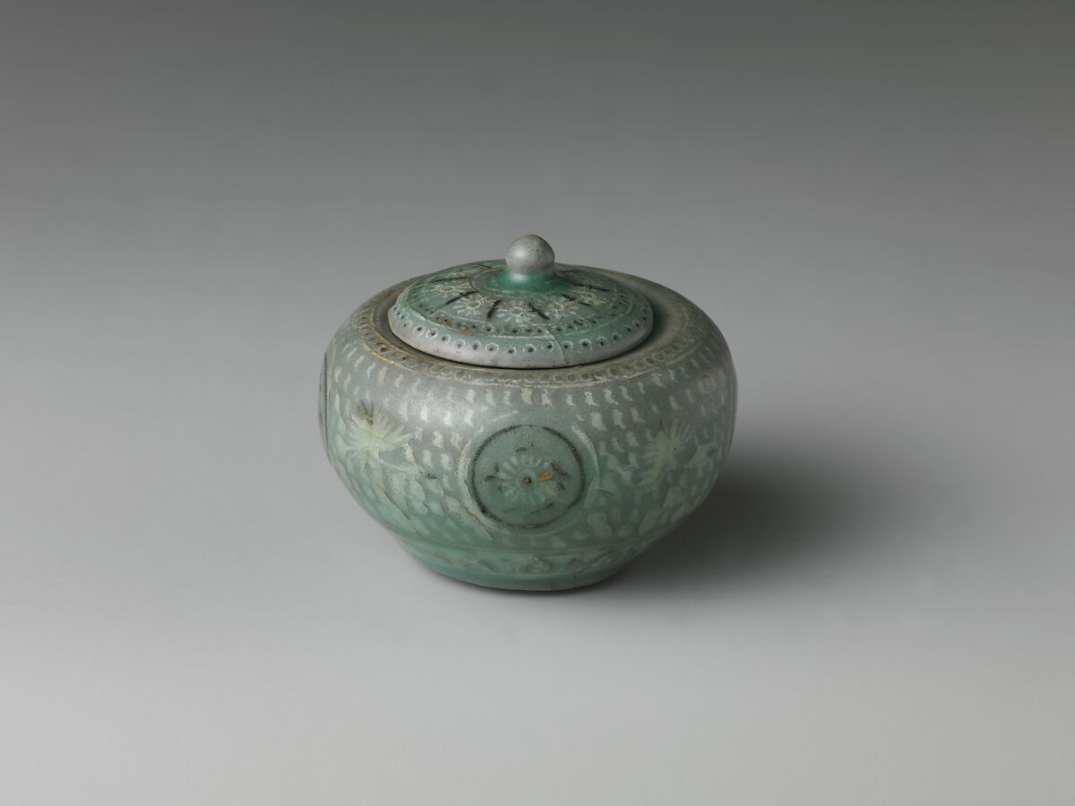Small jar and cover decorated with chrysanthemums, cranes, and clouds, Stoneware with gold and inlaid design under celadon glaze, Korea