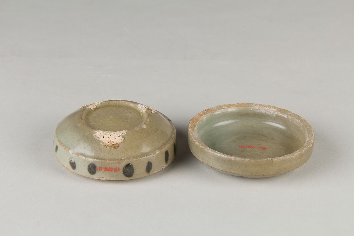 Box and Cover, Clay, Korea