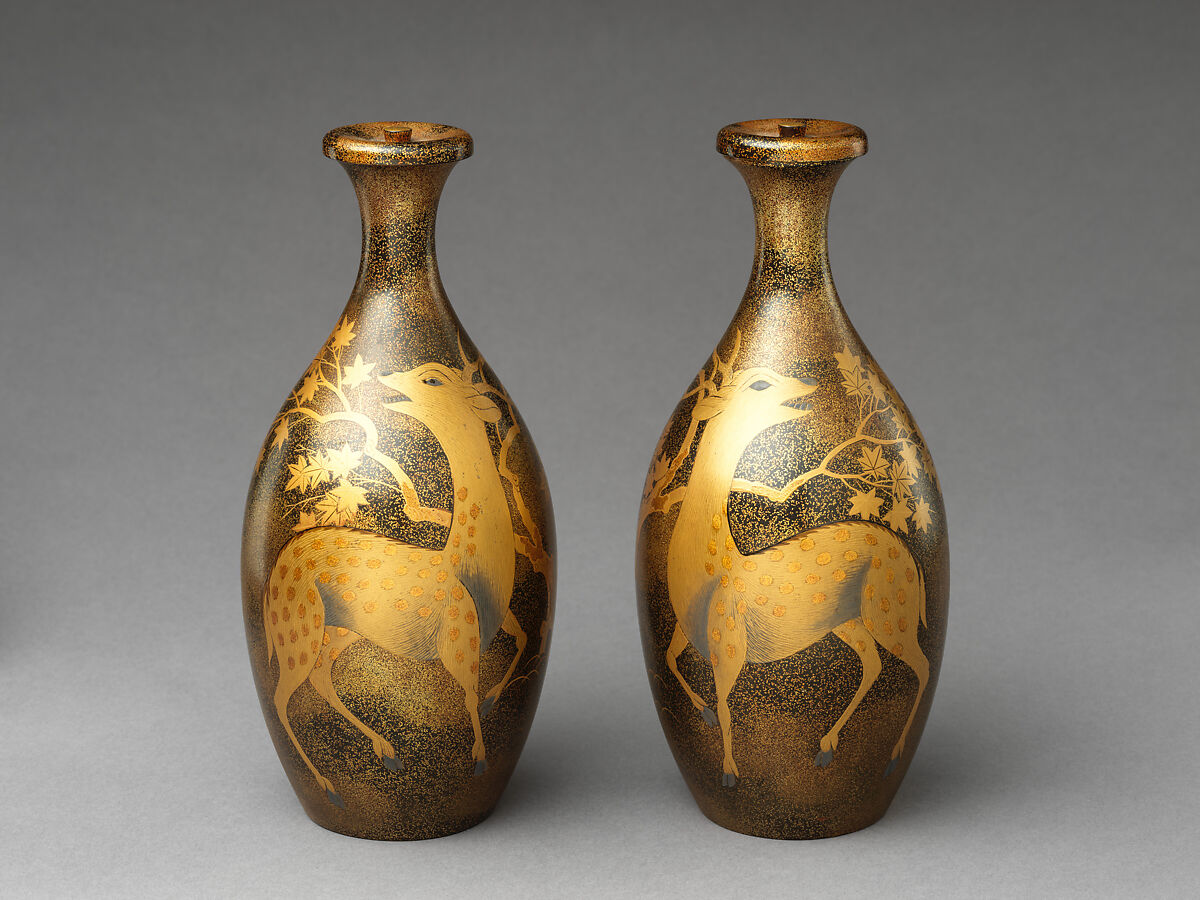 Sake bottle, Nashiji lacquer with designs in gold and sliver, Japan