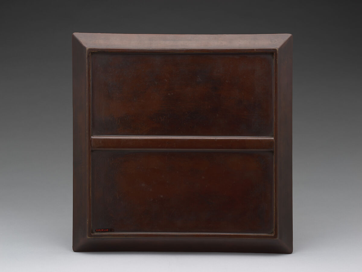 Tray with design of grape leaf, Lacquer with mother-of-pearl inlay, Japan (Ryūkyū Islands)