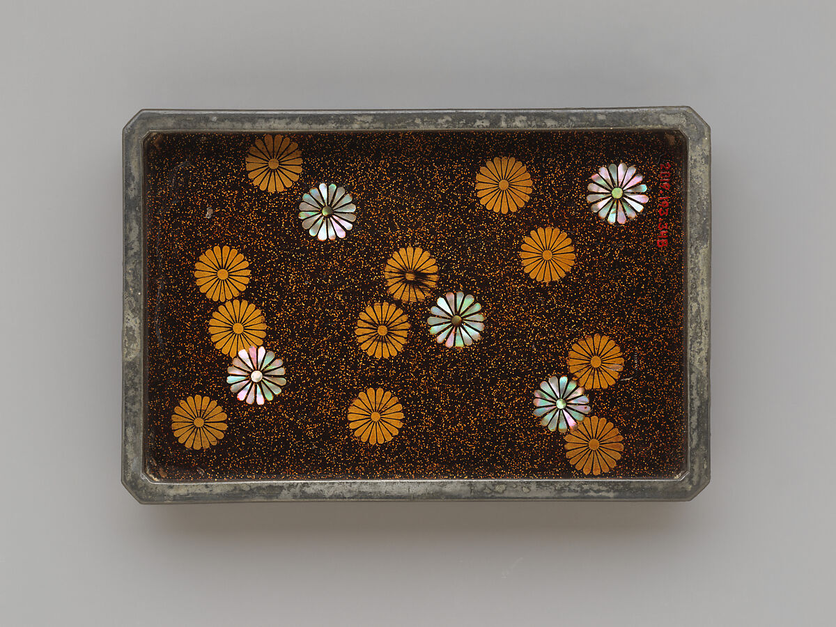 Tea utensil box (chabako), Mother-of-pearl and makie, Japan