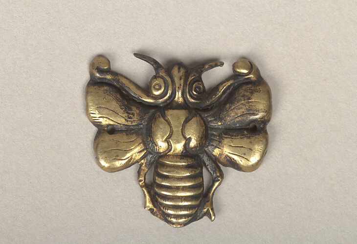 Bee-shaped ornament