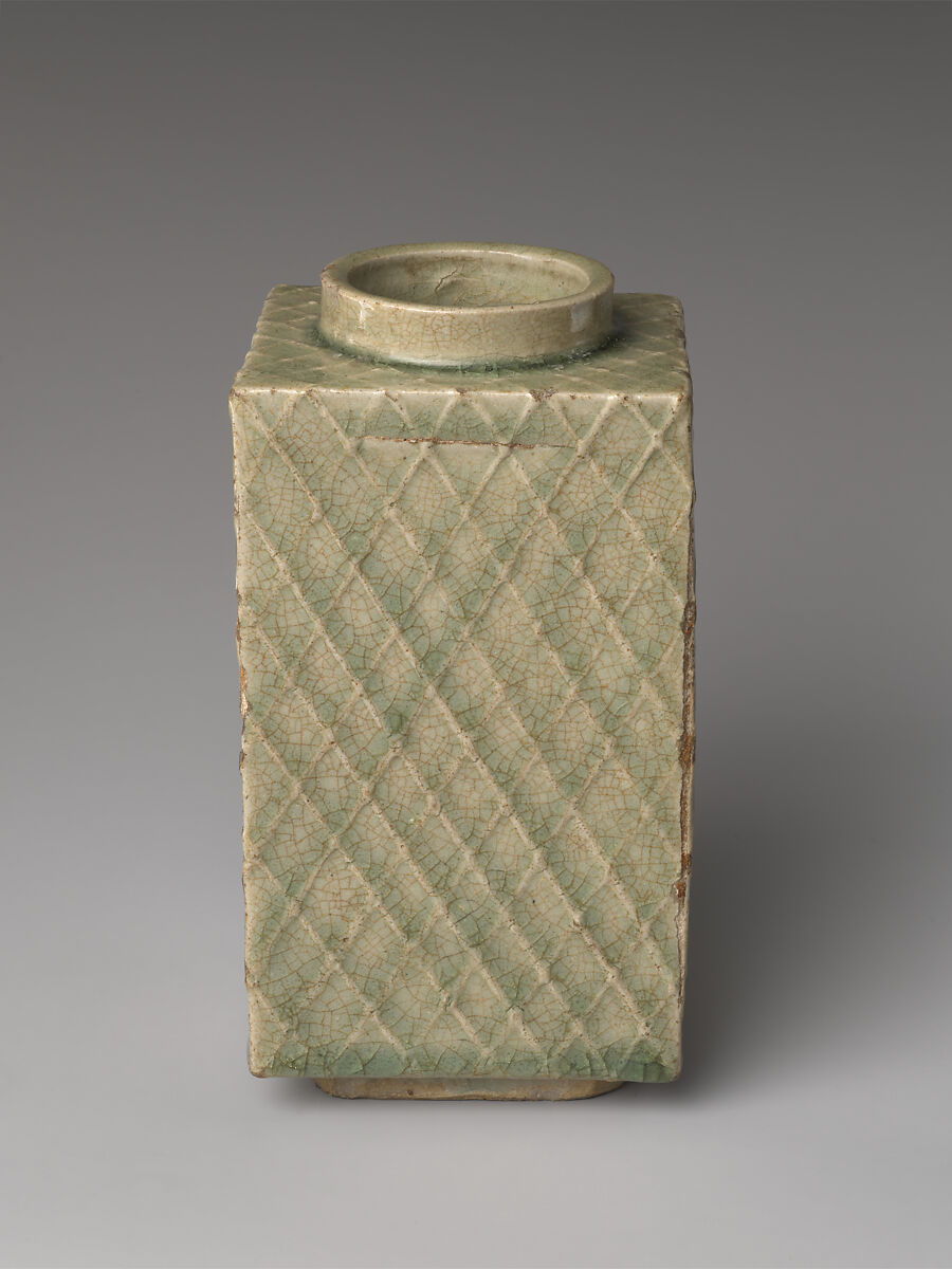 Rectangular Vase with Raised Netting Pattern, Stoneware with copper-green glaze (Mino ware, Oribe type), Japan