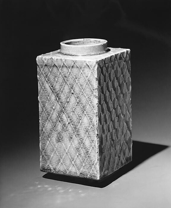 Rectangular Vase with Raised Netting Pattern, Stoneware with copper-green glaze (Mino ware, Oribe type), Japan 