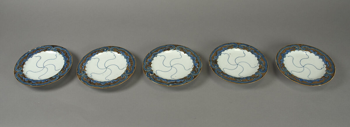 Small Dish, Porcelain with iron glaze and overglaze blue (Hizen ware, Matsugatani type), Japan 