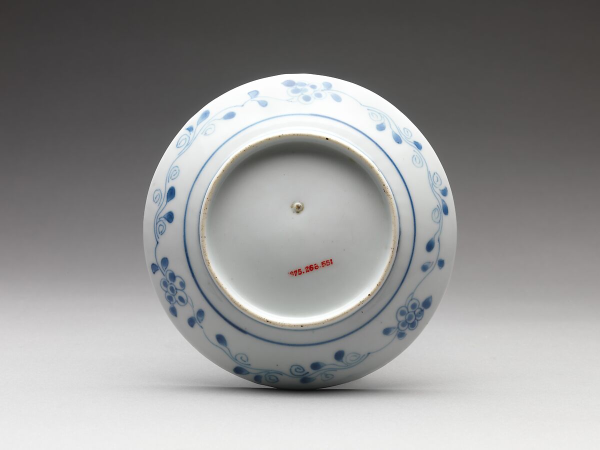 Dish with Heron Design, Porcelain with underglaze blue decoration (Hizen ware, Nabeshima type), Japan