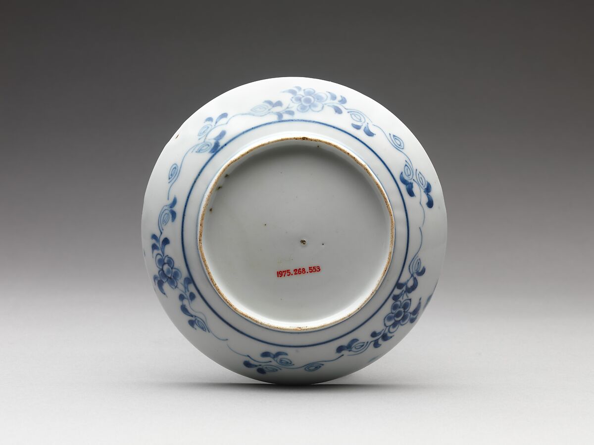 Dish with Heron Design, Porcelain with underglaze blue decoration (Hizen ware, Nabeshima type), Japan