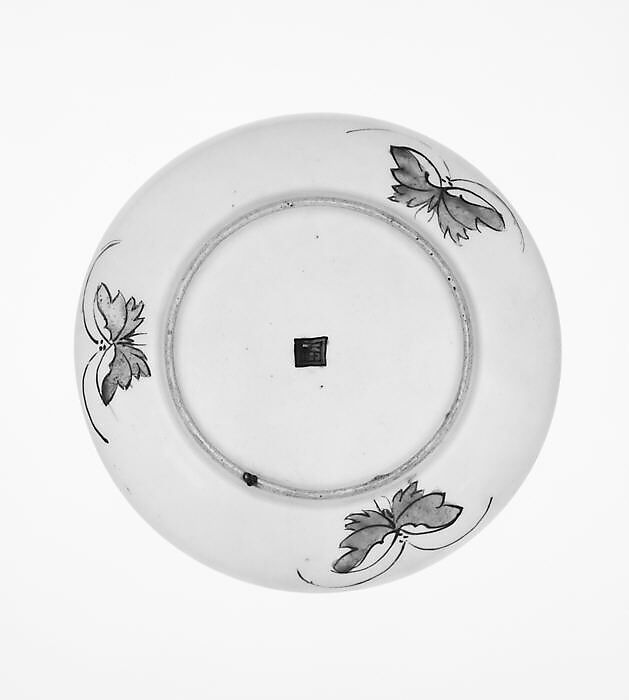 Dish, Porcelain painted with polychrome enamels (Hizen ware, Kutani type), Japan