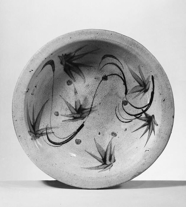 Ishizara Plate with Design of Maple Leaves on a Flowing Stream, Stoneware (Seto ware), Japan 