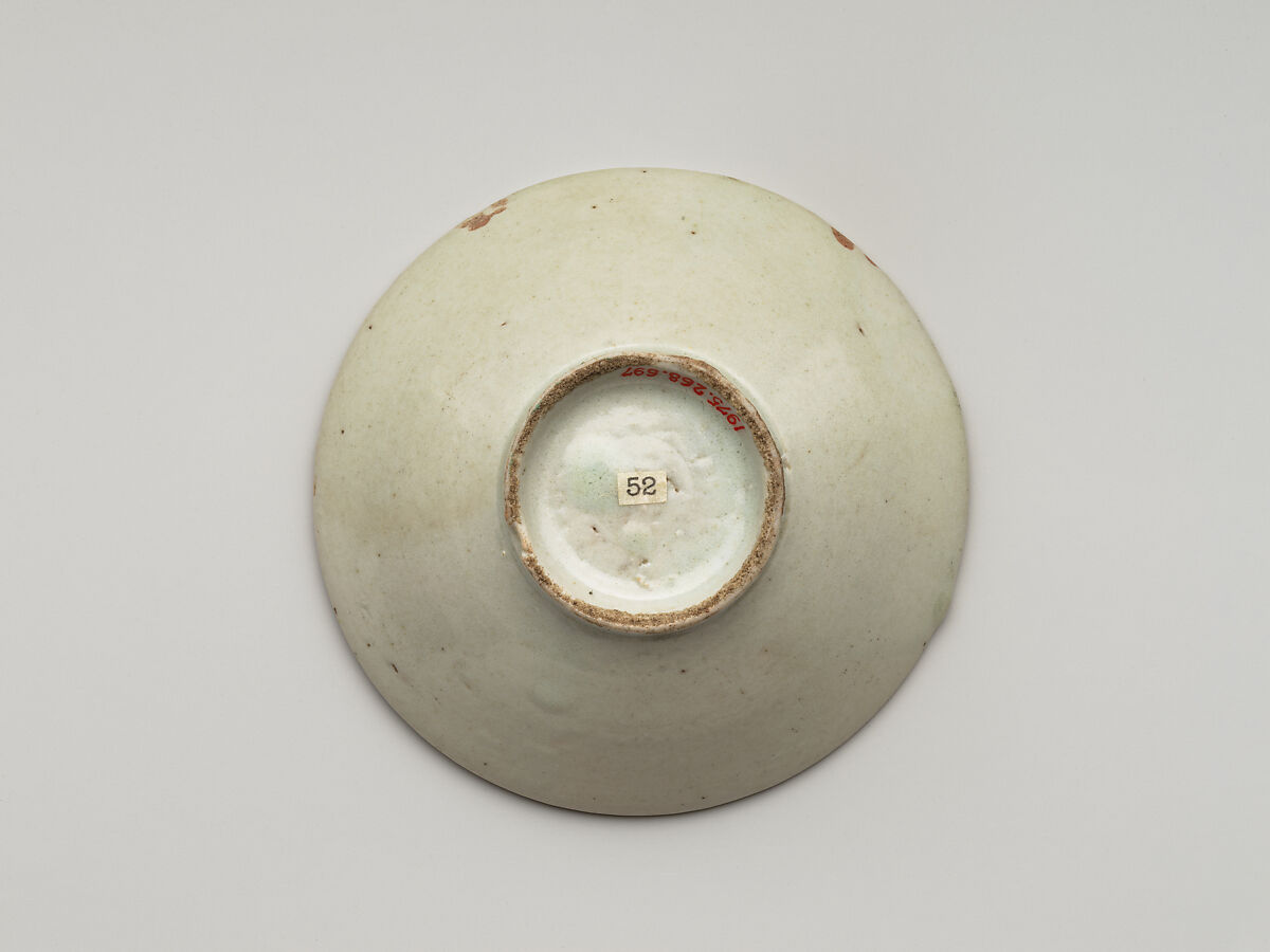 Sake Cup with Gourd-Shaped Sake Bottles and Sake Cups, Attributed to Aoki Mokubei (Japanese, 1767–1833), Porcelain with polychrome enamels over transparent glaze (Kyoto ware), Japan