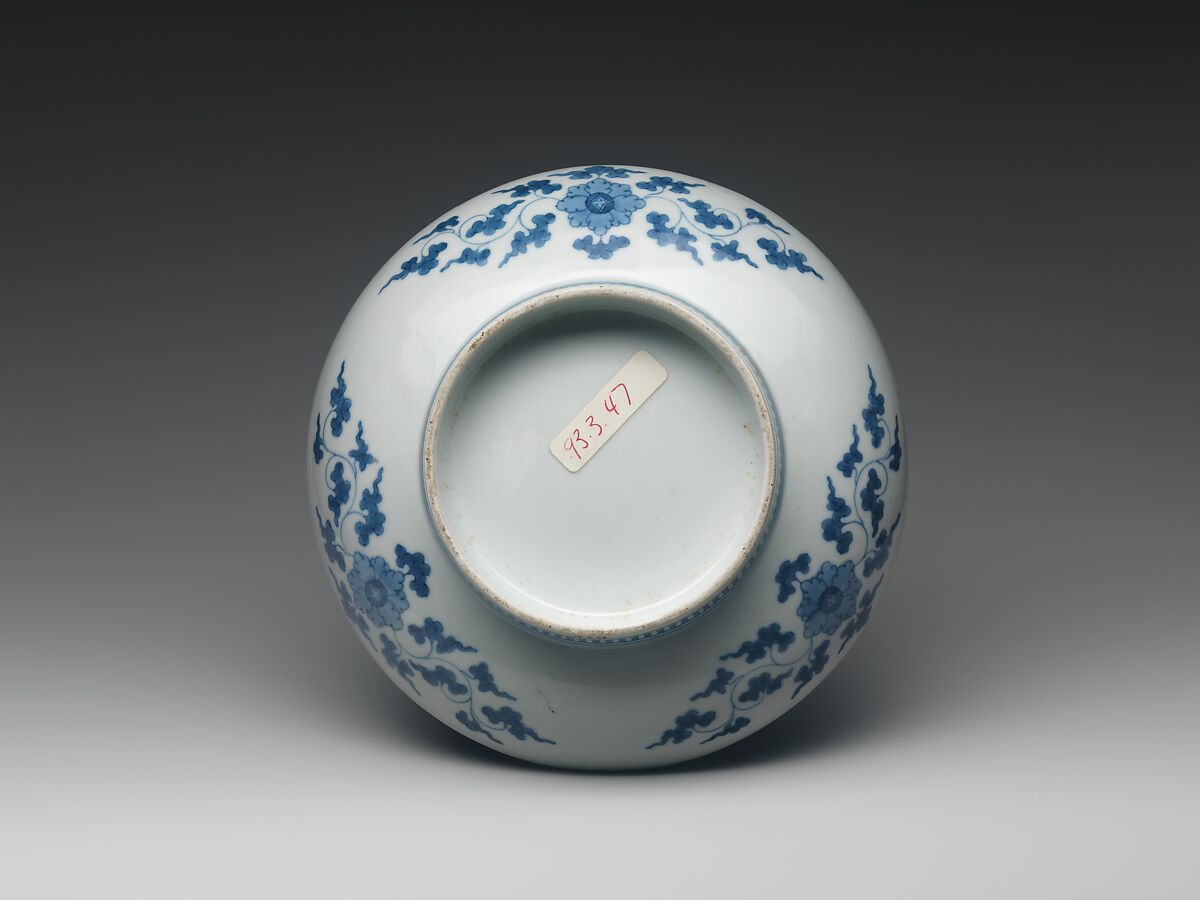 Dish with Chestnuts and Oak Leaves, Porcelain with celadon glaze and underglaze blue (Hizen ware, Nabeshima type), Japan