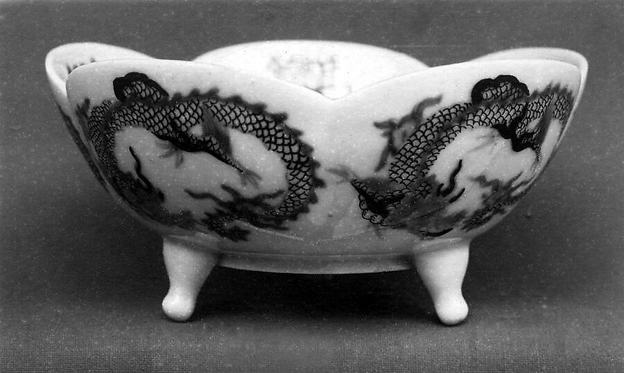 Bowl on Three Feet, White porcelain decorated with blue under the glaze, polychrome (Nabeshima ware), Japan 