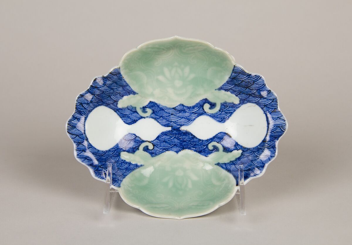 Small Dish with Waves, Shells, and Gourds, Porcelain with celadon glaze and underglaze blue (Hizen ware, Nabeshima type), Japan 