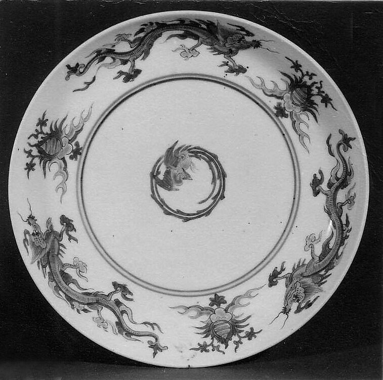 Plate, Porcelain painted in overglaze polychrome enamels (Arita ware, Kakiemon type), Japan 