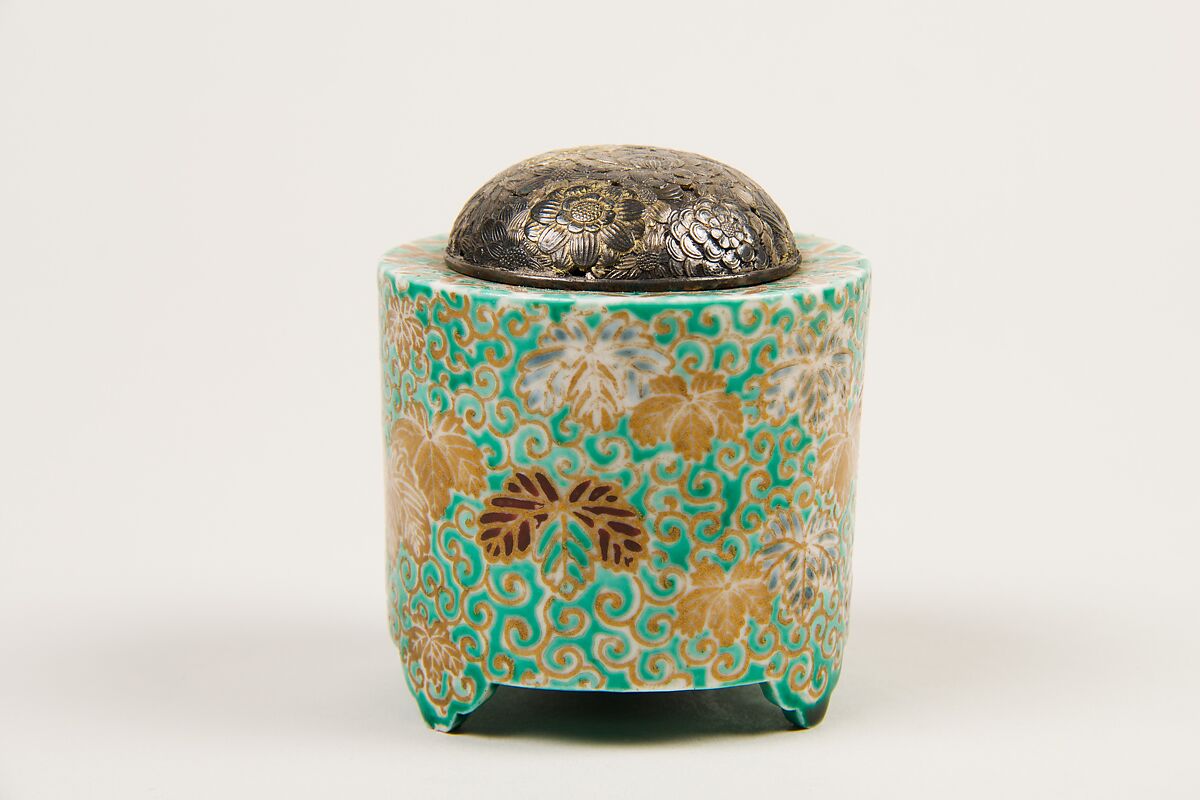 Incense Burner with Paulownia (kiri) and Scrolling Grass (karakusa) Design, White porcelain decorated with colored enamels and gold (Kiyomizu ware), Japan 