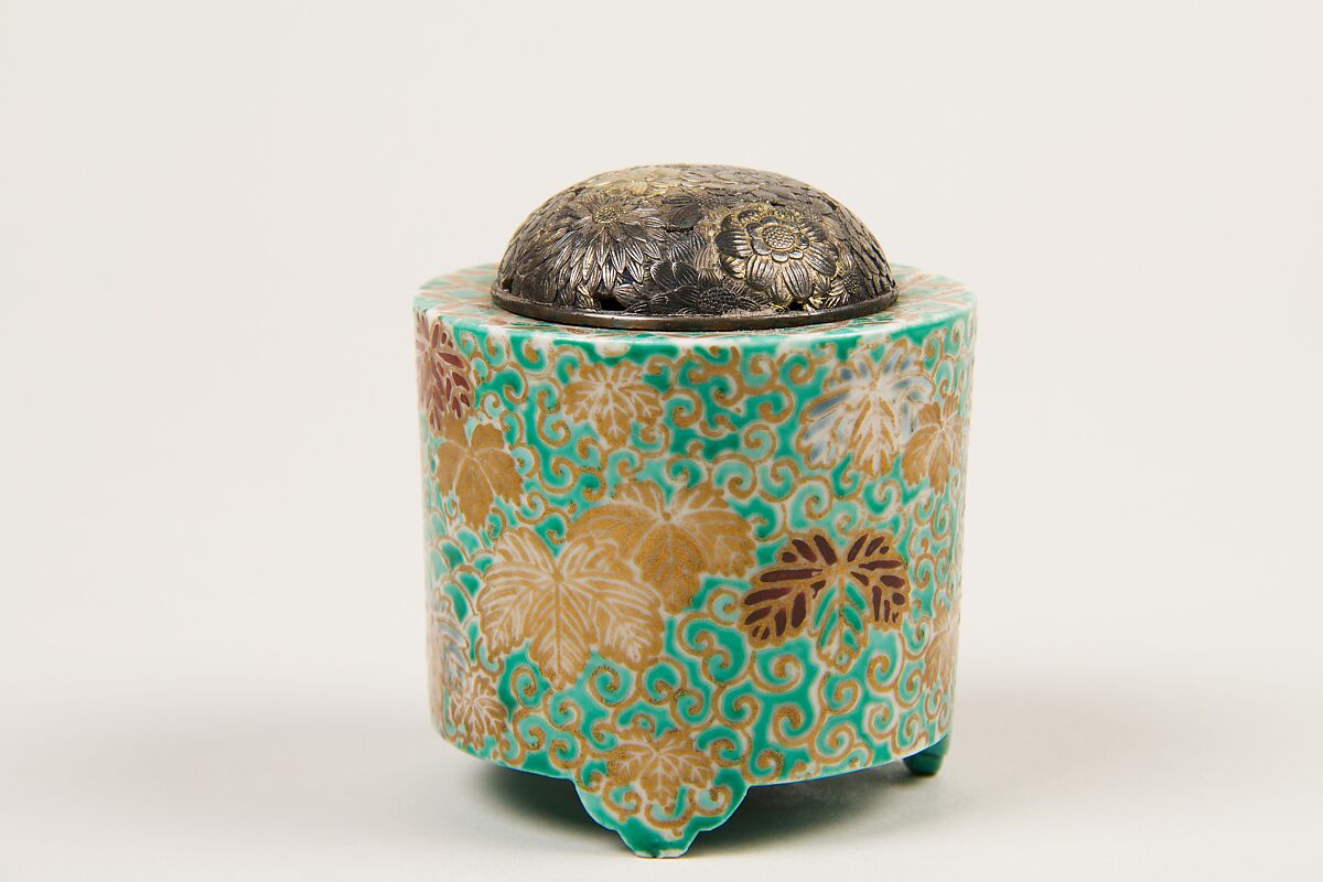 Incense Burner with Paulownia (kiri) and Scrolling Grass (karakusa) Design, White porcelain decorated with colored enamels and gold (Kiyomizu ware), Japan