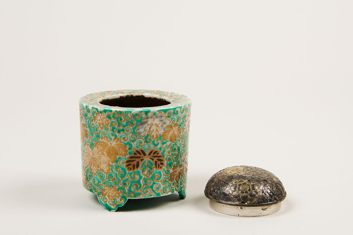 Incense Burner with Paulownia (kiri) and Scrolling Grass (karakusa) Design, White porcelain decorated with colored enamels and gold (Kiyomizu ware), Japan