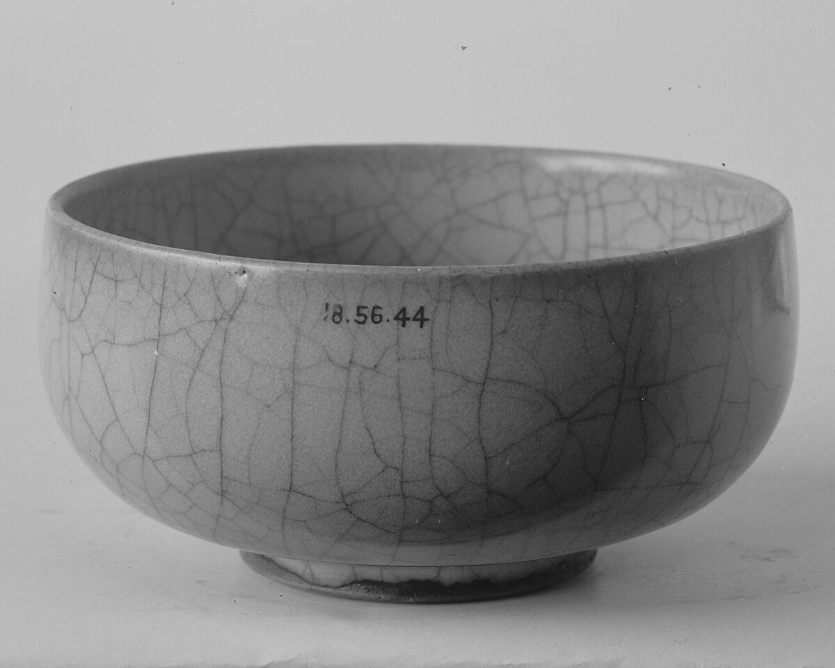 Bowl, Stoneware with blue-gray glaze (Jun ware), China 