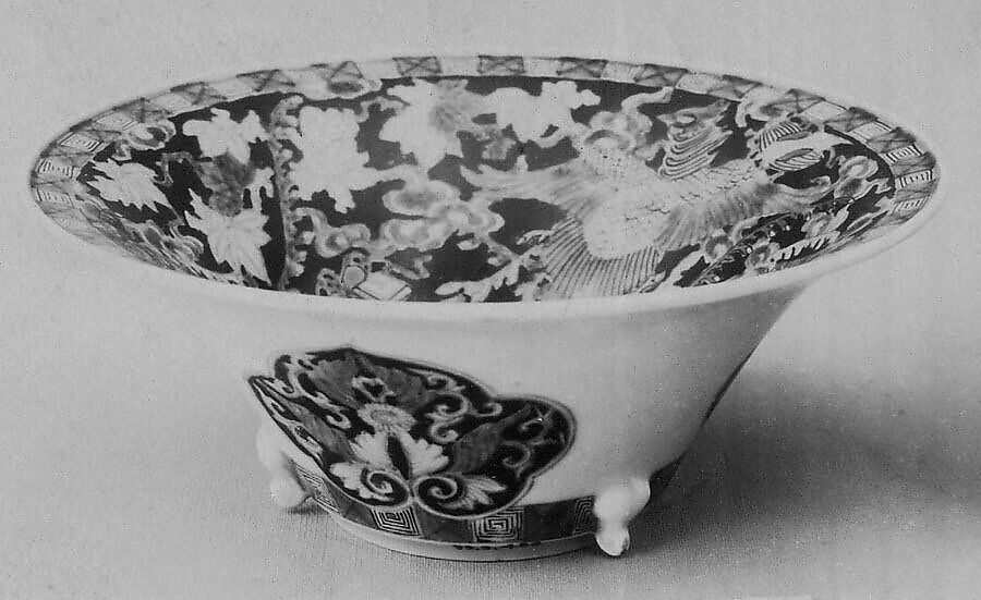 Bowl, White porcelain decorated with blue under the glaze, colored enamels (Arita ware), Japan 