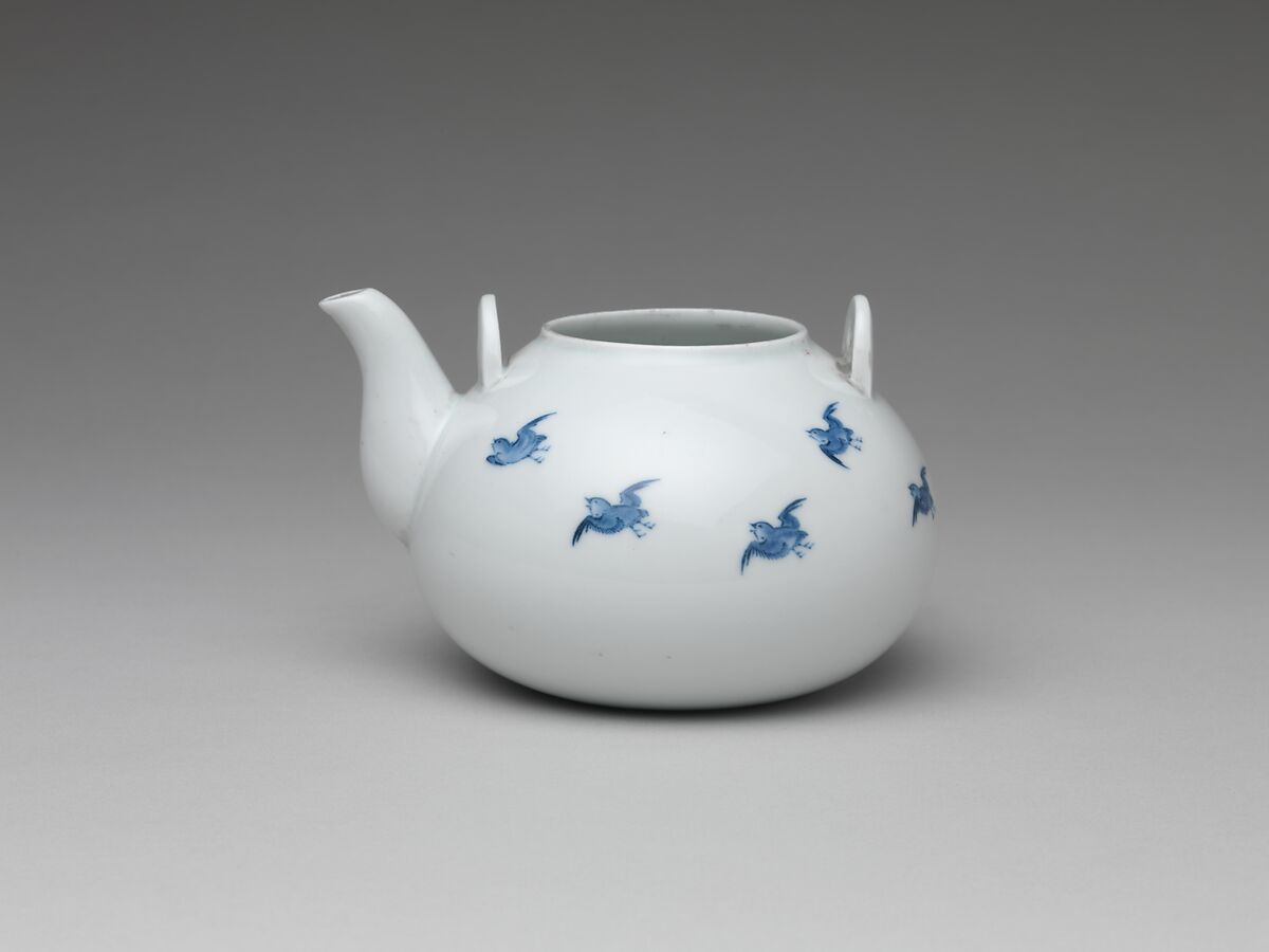 Teapot and Brazier with Design of Birds Flying over Waves, Porcelain with underglaze blue (Hirado ware), Japan