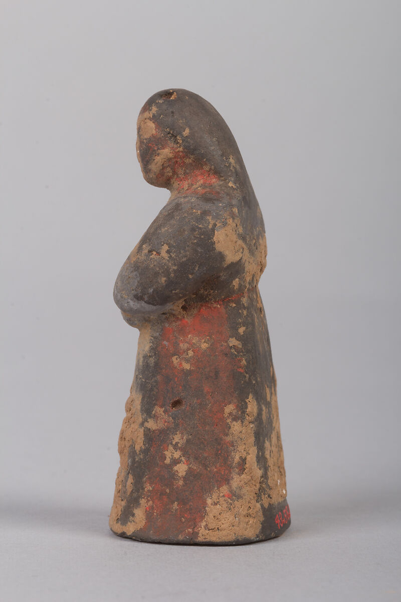 Figure of a woman, Baked clay, China