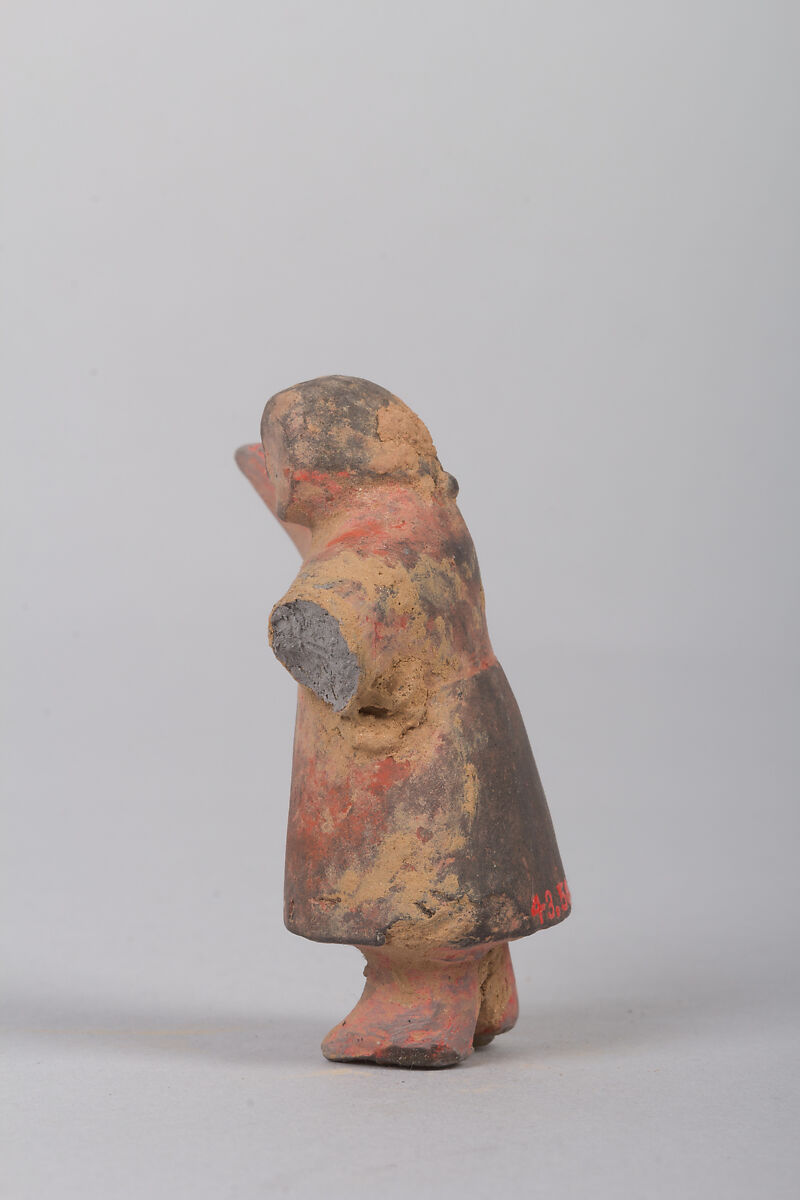 Figure of a woman, Baked clay, China