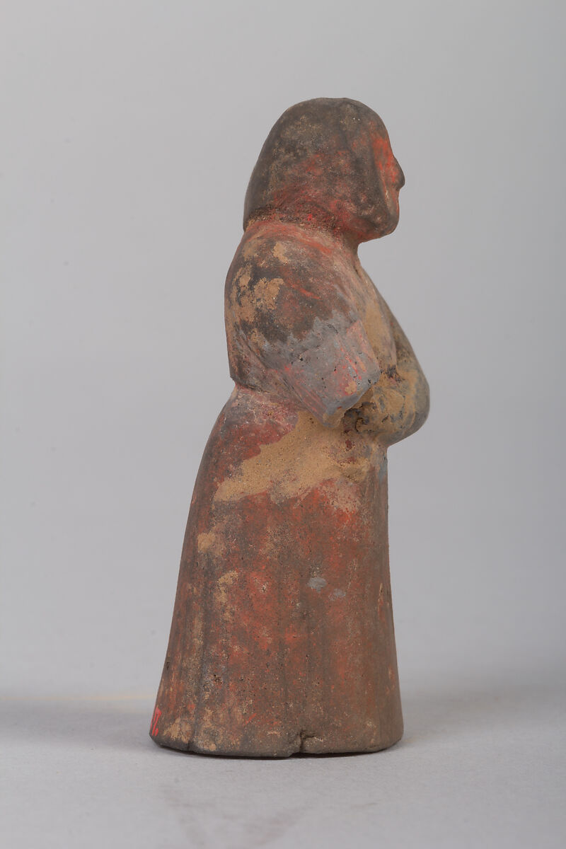 Figure of a woman, Baked clay, China