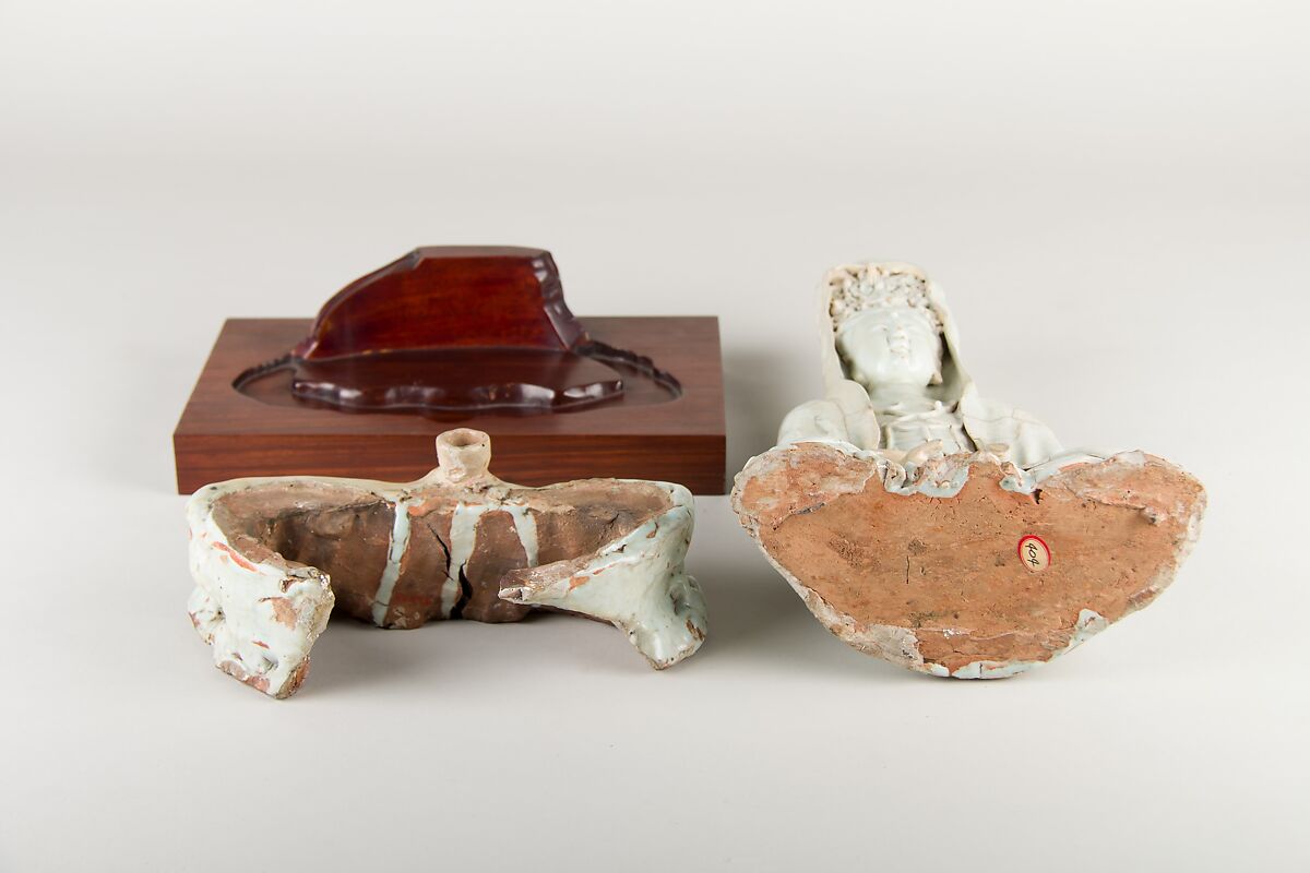 Figure of Guanyin, Pottery (Yingqing ware), China