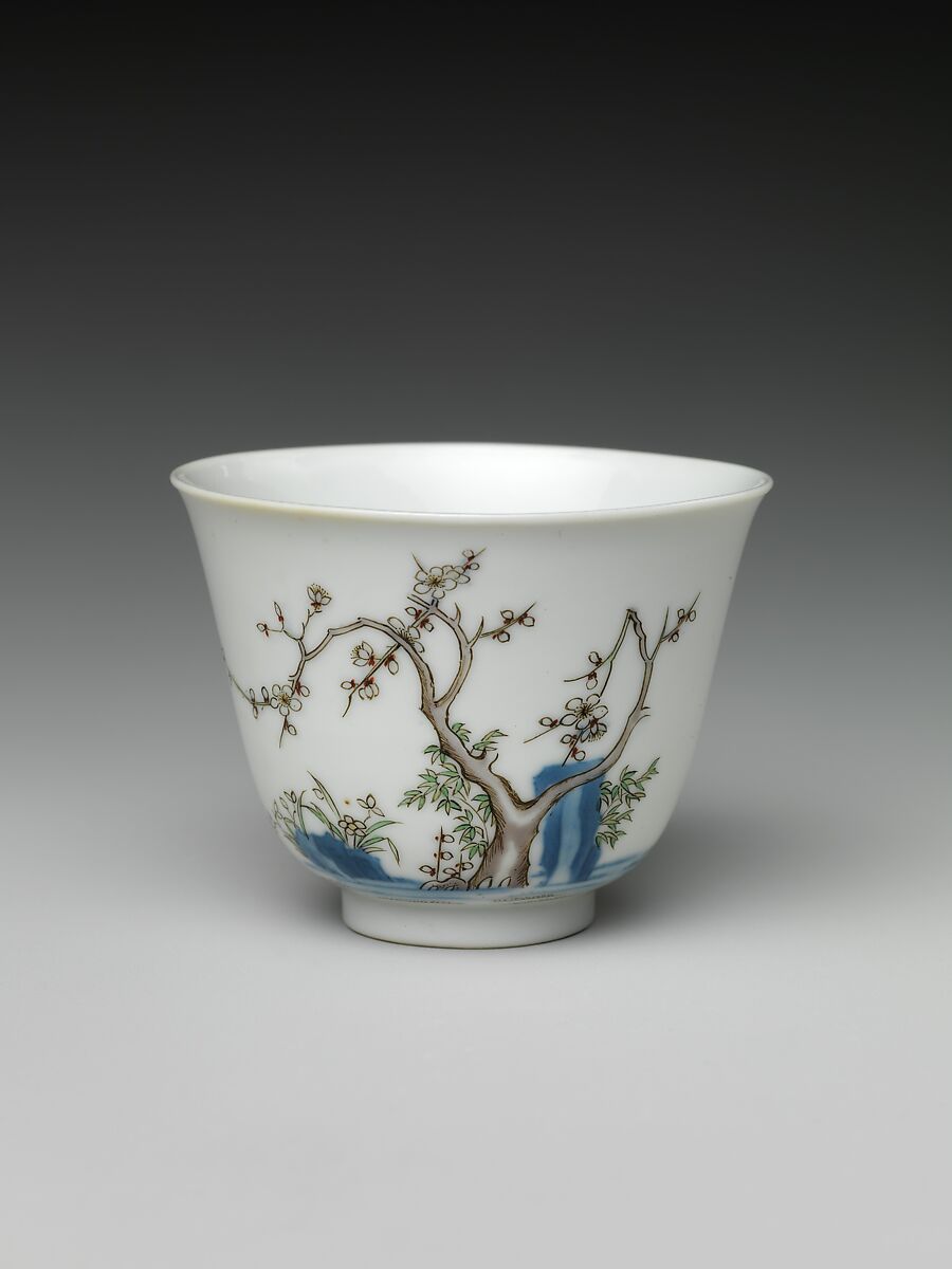 Set of wine cups with flowers of the twelve months, Porcelain painted with underglaze cobalt blue and overglaze enamels (Jingdezhen ware), China