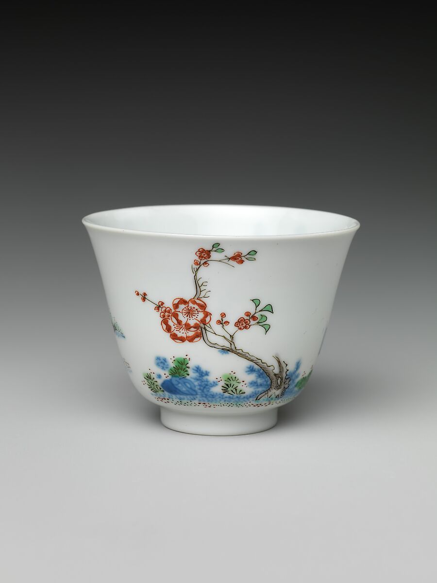 Set of wine cups with flowers of the twelve months, Porcelain painted with underglaze cobalt blue and overglaze enamels (Jingdezhen ware), China