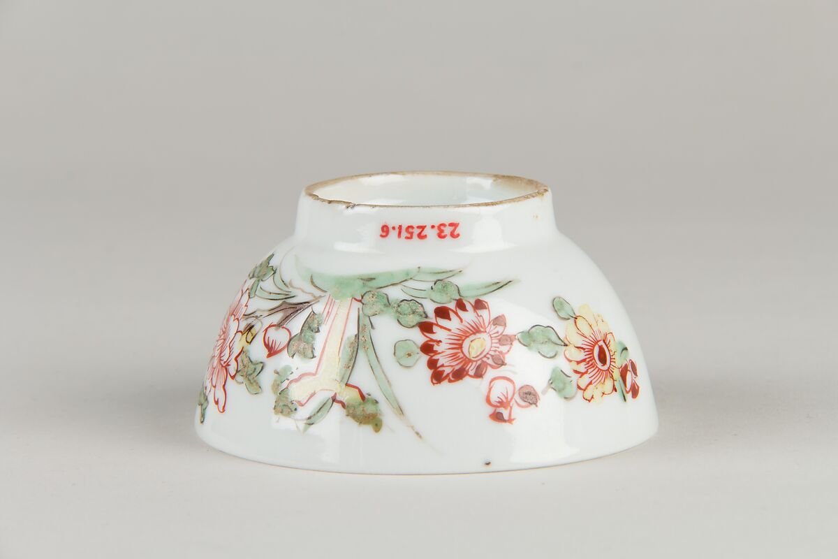 Cup with flowers, Porcelain painted in overglaze polychrome enamels (Jingdezhen ware), China