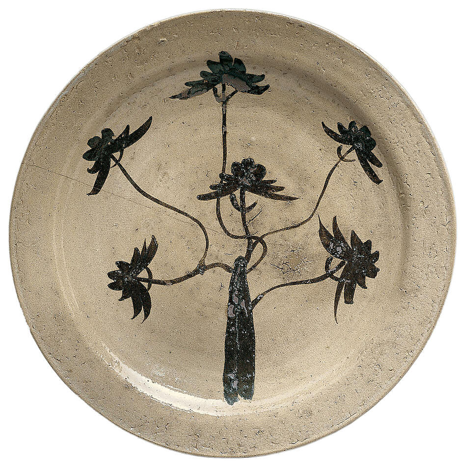 Platter (Ōzara) with Pine Tree, Stoneware with underglaze iron oxide decoration (Hizen ware, Karatsu type), Japan 